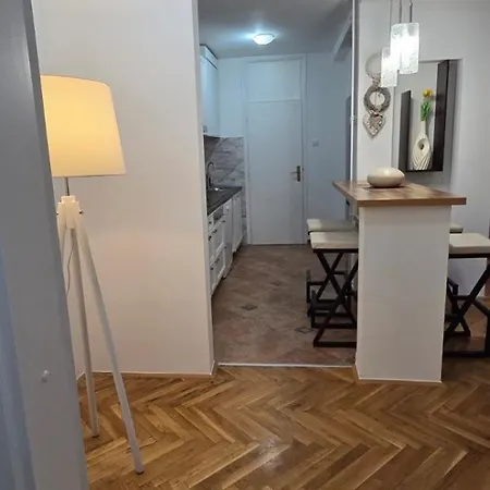 Apartamento Ceca